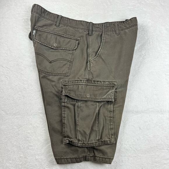 Levi's Cargo Shorts men's size 38 y2k - Picture 1 of 8